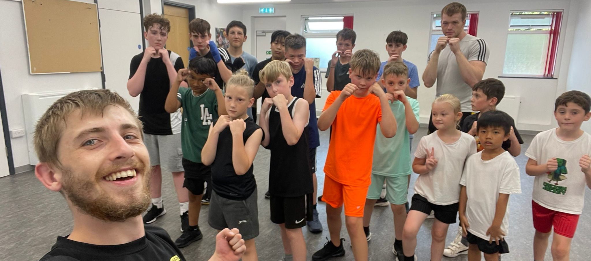 WhatsApp Image 2025-08-04 at 14.38.45_a1a0ef83 BASINGSTOKE<br />
BOXING<br />
CLASSES